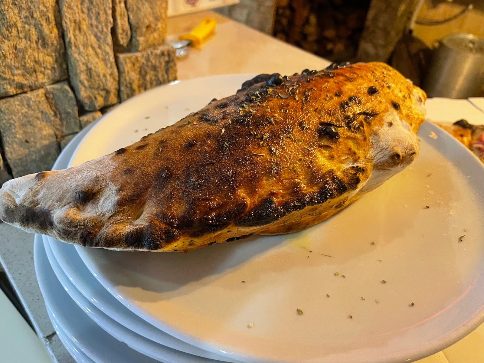 Calzone recién horneado